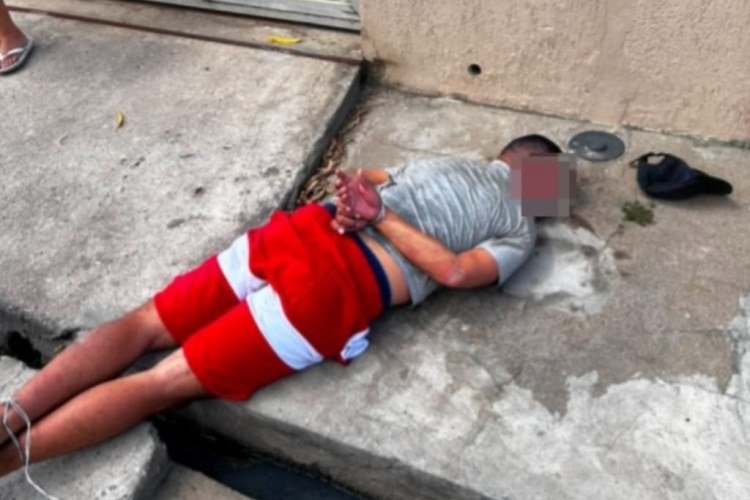 Suspeito de assalto é detido e amarrado por populares em Teresina​‌​
