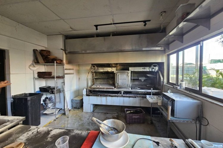 Incêndio em churrasqueira de restaurante na zona Leste de Teresina​‌​