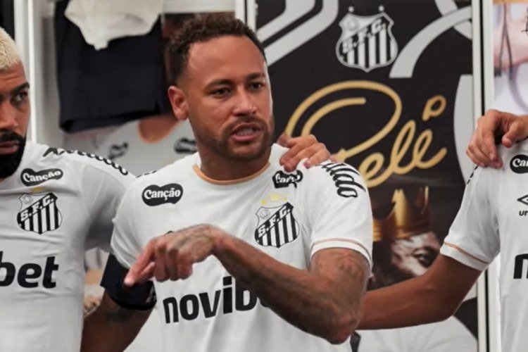 Neymar elogia habilidade de Ludmilla em partida de futebol​‌​