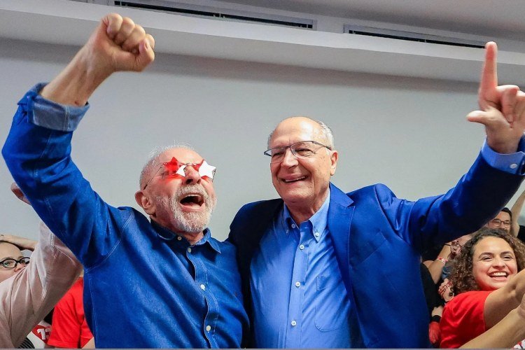 Lula lidera na zona Norte de Teresina enquanto Flávio Bolsonaro se destaca na Leste​‌​