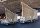 Caminhão com piscina fica preso sob a Ponte Juscelino Kubitschek em Teresina​‌​